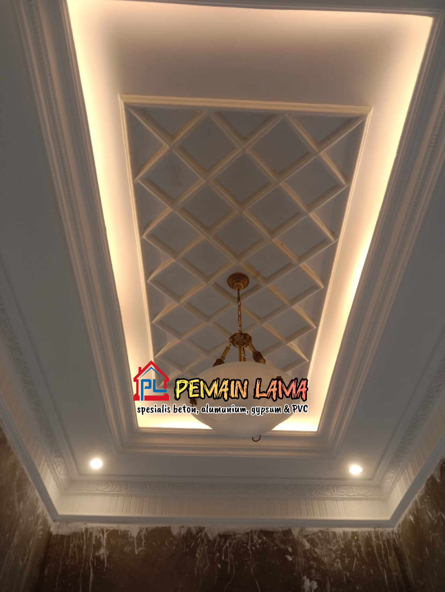 Plafon Moulding di Jember