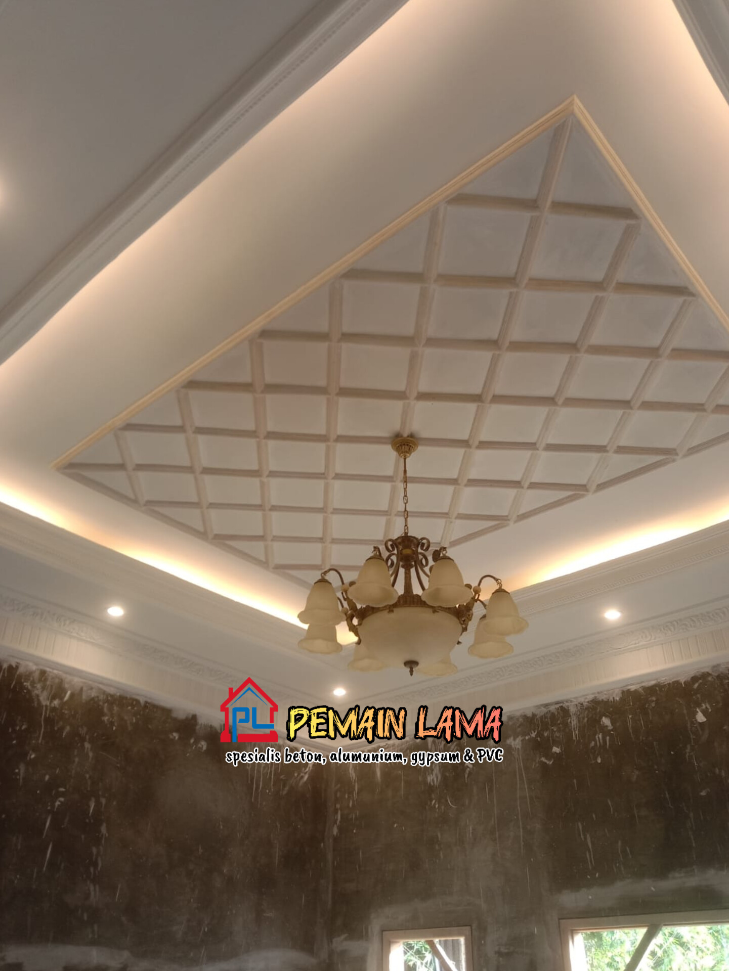 Plafon Gypsum Motif Moulding di Jember