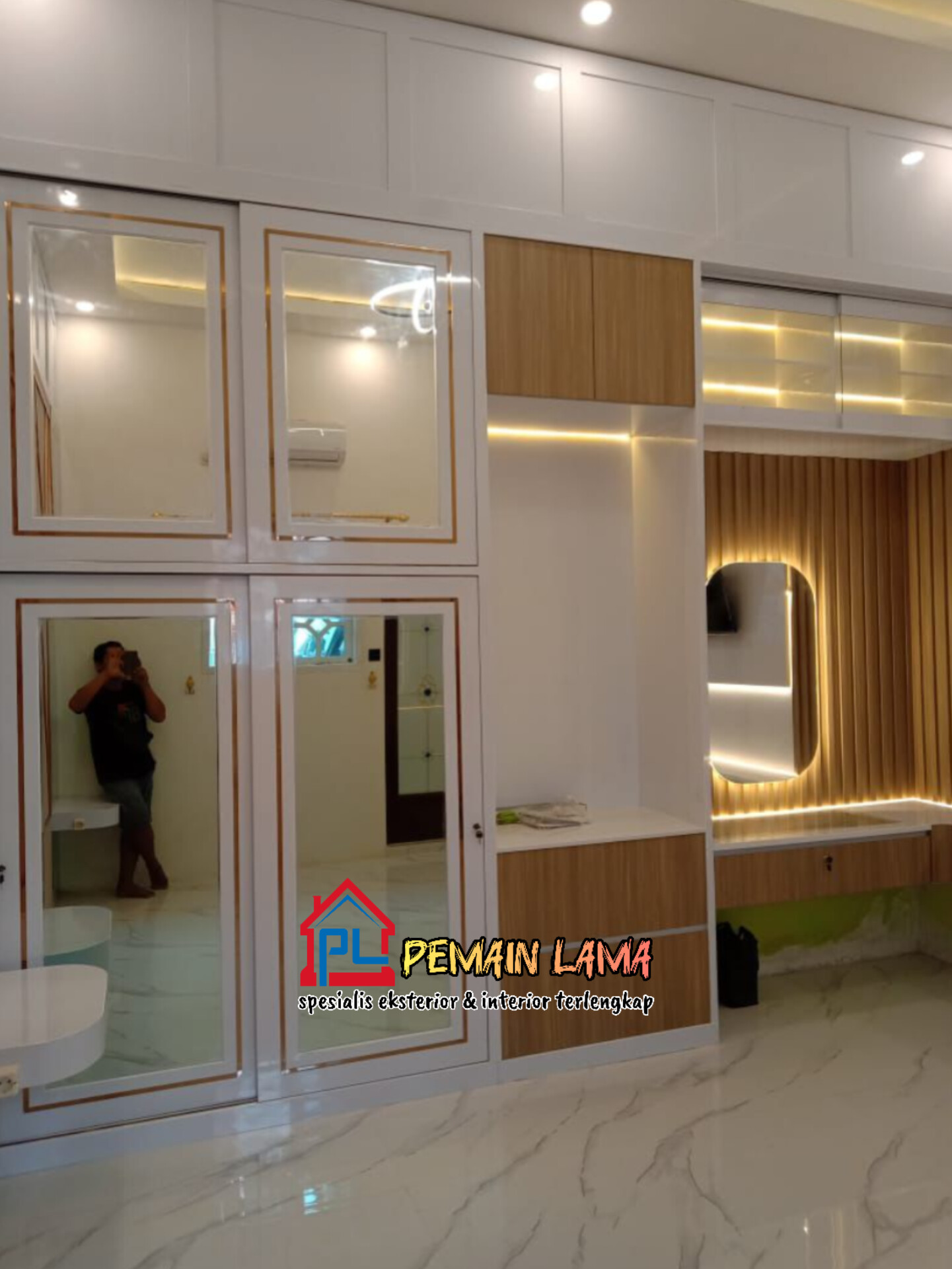 Lemari Custom di Jember